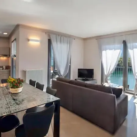 Comacina Apartmanhotel *