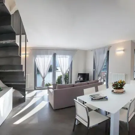 Comacina Apartmanhotel *